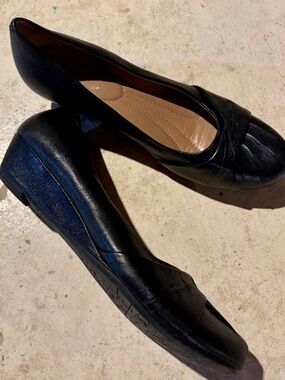 Hotter black shoes